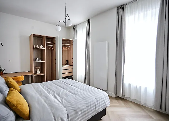 Urban Chic Apartment In The Heart Of Mechelen